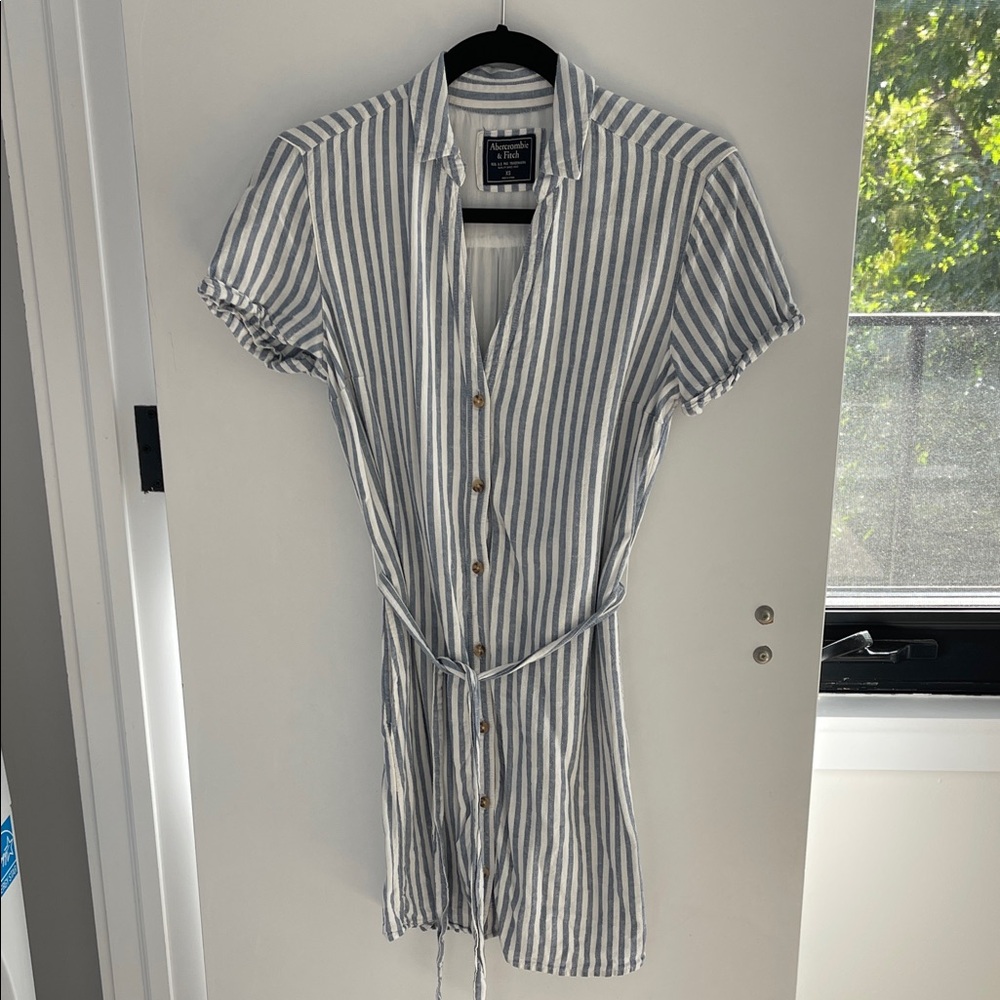 Abercrombie & Fitch Blue and White Striped Shirt Dress